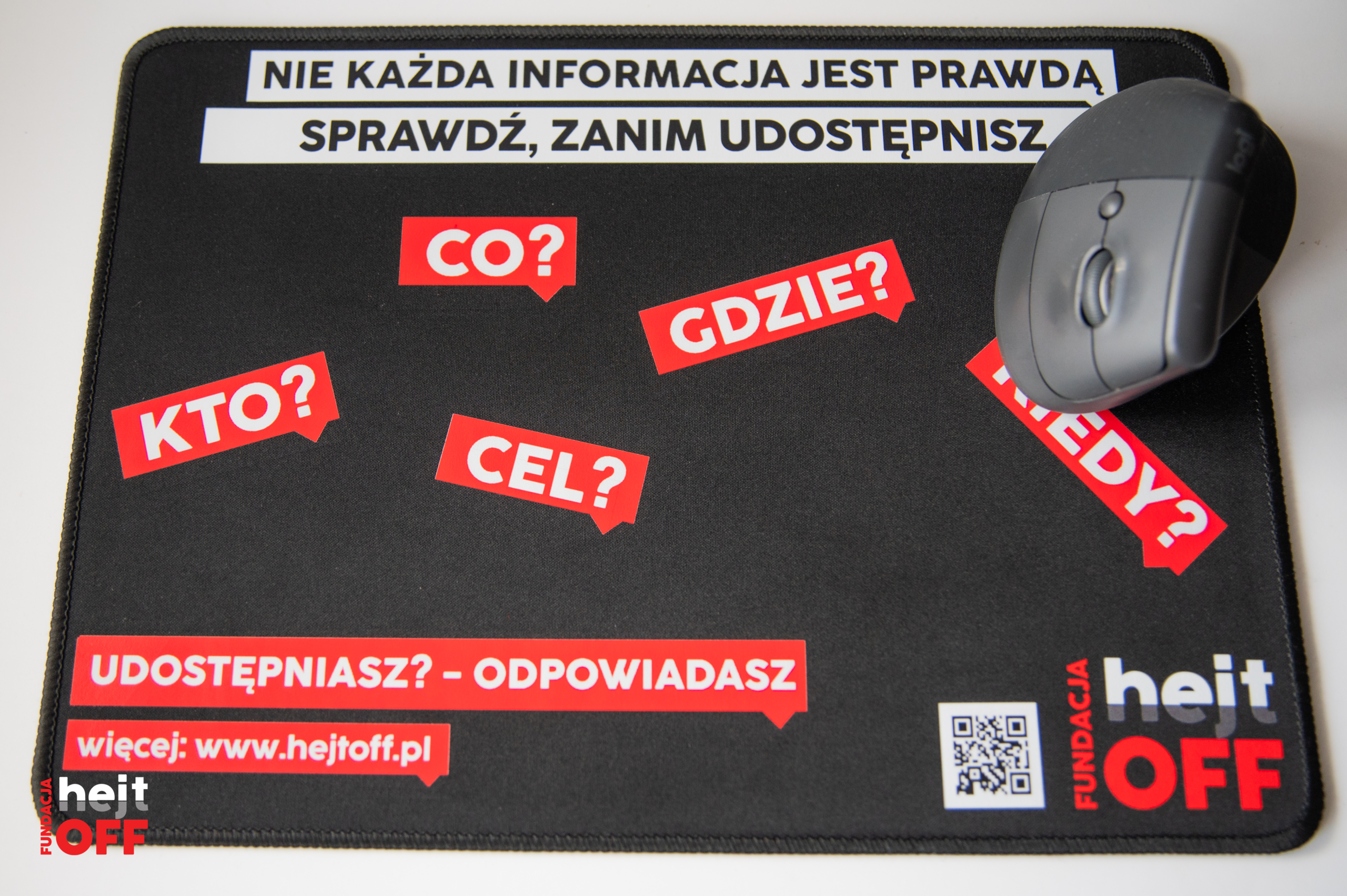 Podkładka pod mysz „Sprawdź, zanim udostępnisz”